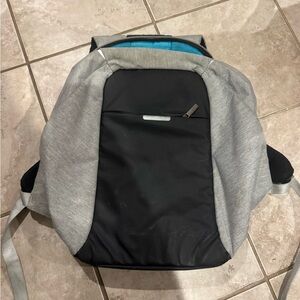 Osgaurt Grey and black computer or device backpack with charger